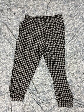 Black & Cream Houndstooth Womens Pants - Classic Pull-On Style